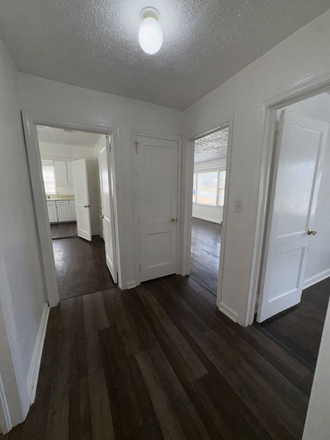 Building Photo - 938 Booker Ave