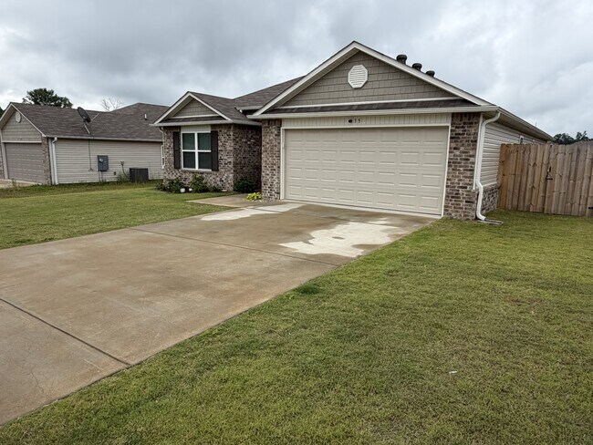 Building Photo - 35 Kinley Brk Ln