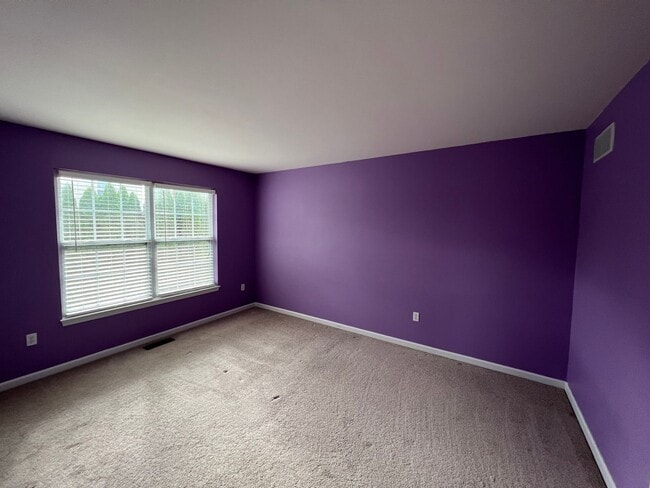Building Photo - Available NOW 3BR HOME in Whitehall, PA!