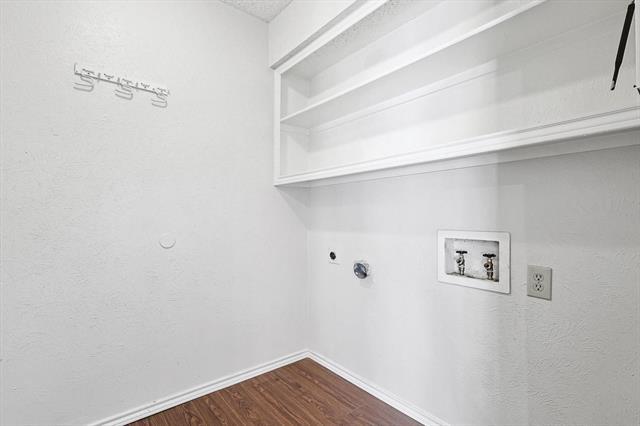 Building Photo - 338 Edgewood Dr