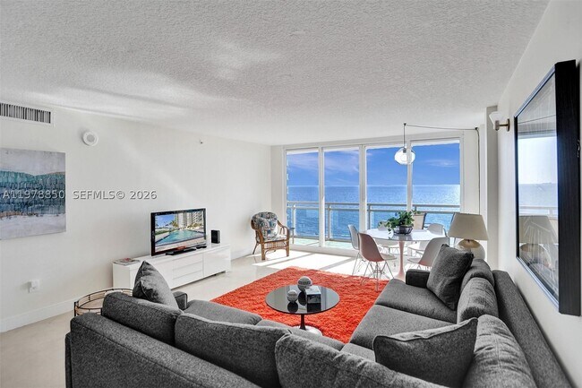 Building Photo - 6917 Collins Ave
