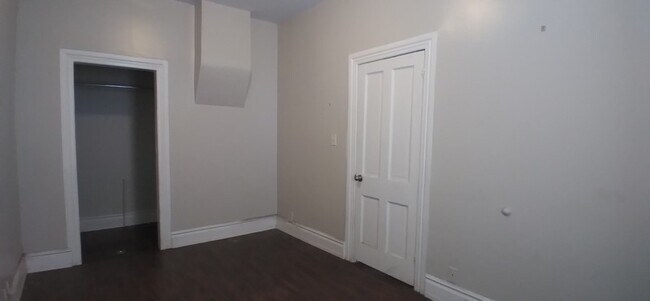 Building Photo - 818 W 300 N