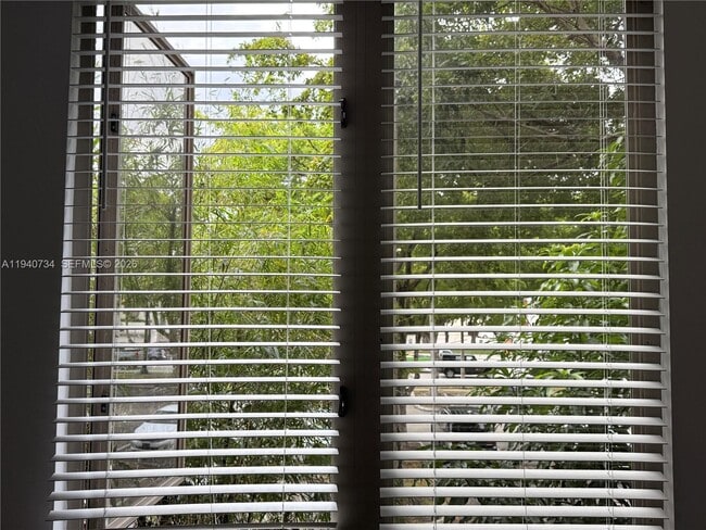 Building Photo - 2630 SW 28th St