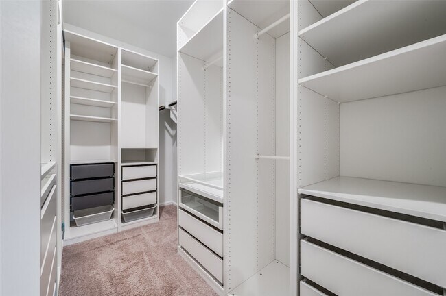 Building Photo - 14149 Danesdale Dr