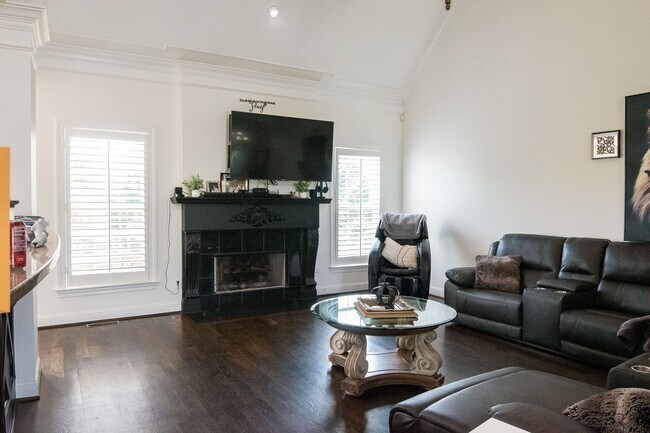 Building Photo - COMING SOON! Luxury Living w/ Pool In Bren...