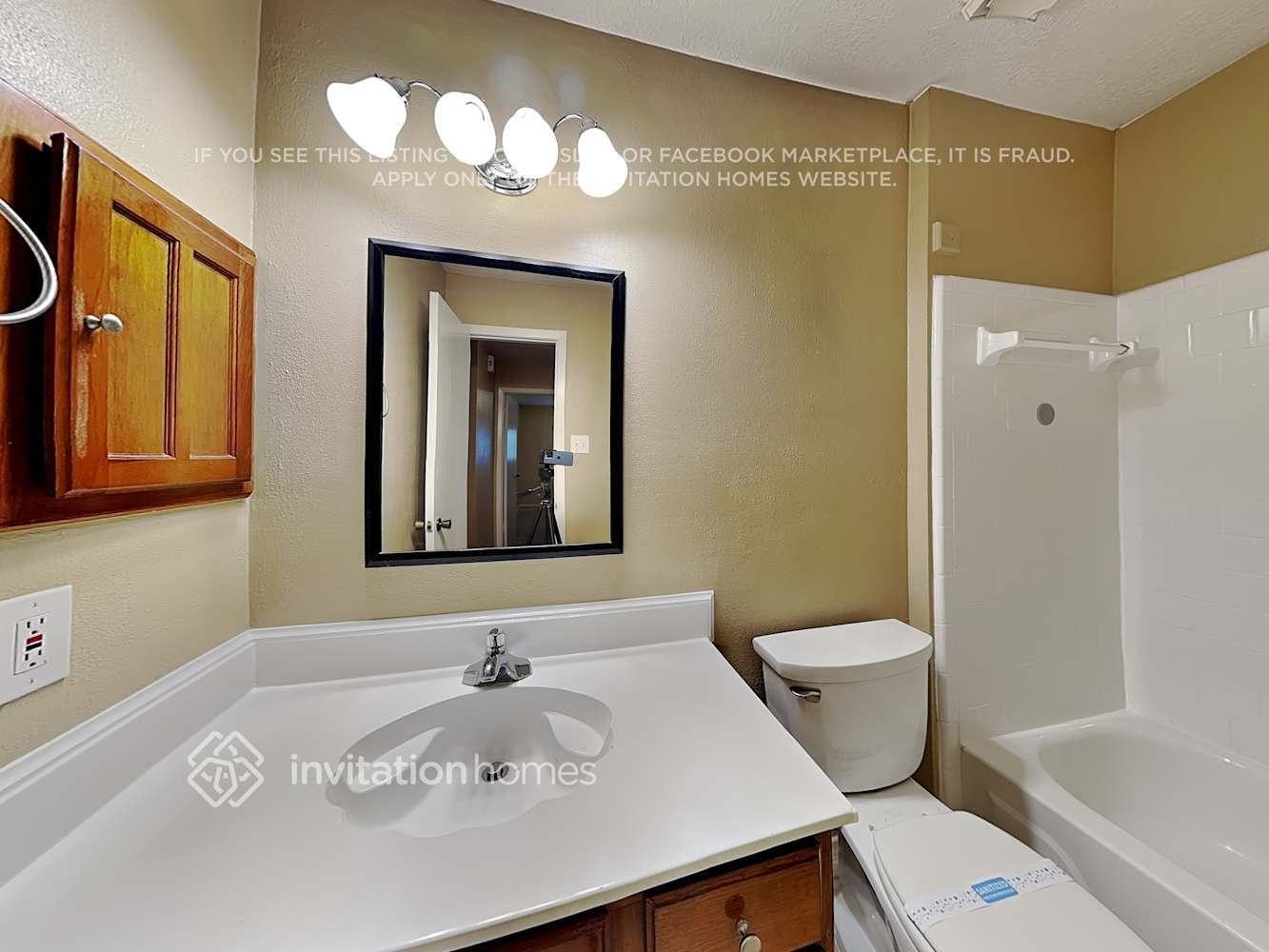 Building Photo - 2415 Pilgrims Bend Dr