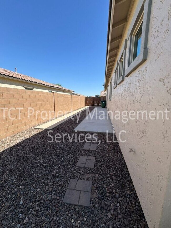 Building Photo - Beautifully Upgraded Home in Sedella Community