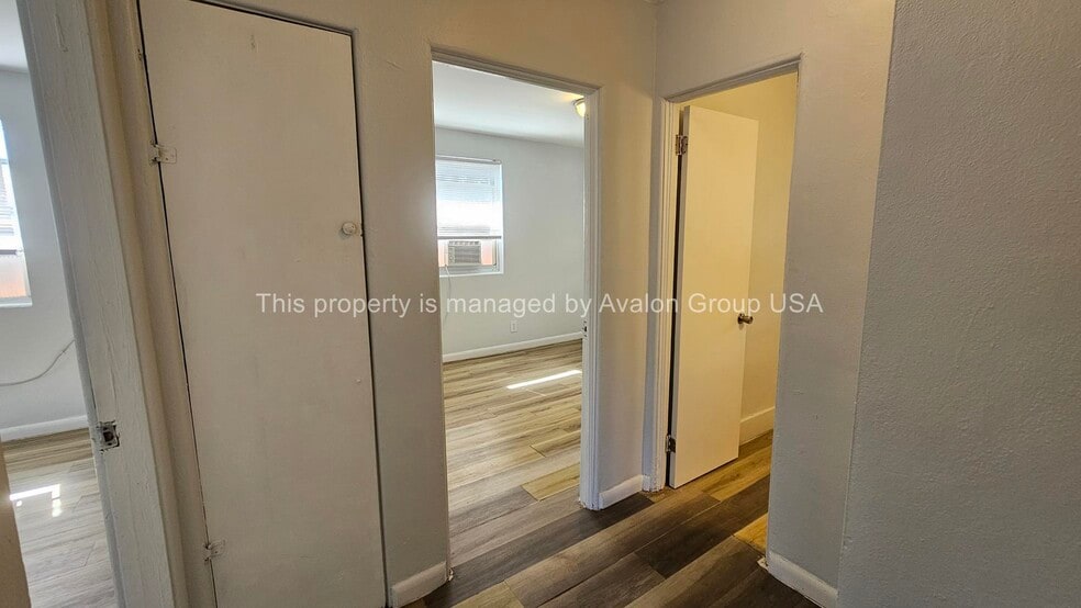 Building Photo - 610 W 18th St