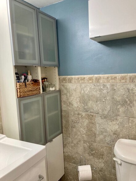 Building Photo - 12209 Braxfield Ct