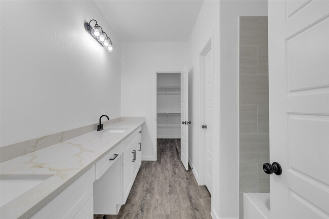 Building Photo - 401 E Martin Luther King Blvd