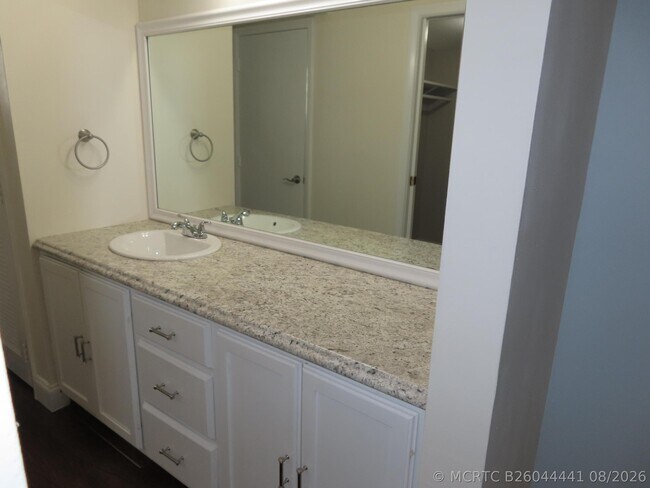 Building Photo - 1501 S Ocean Blvd