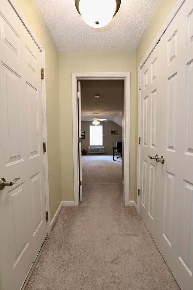 Building Photo - 3196 Daufaskie Rd