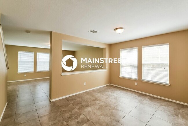 Building Photo - 3 Bedroom Pet-Friendly Home in San Antonio, TX with Main Street Renewal