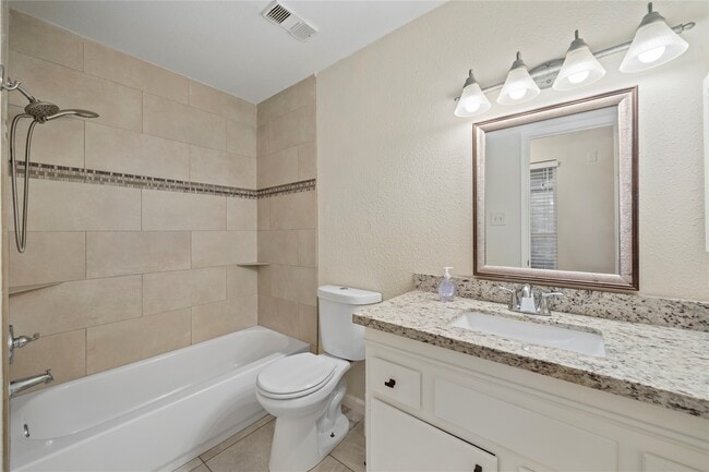 Building Photo - 12143 Stone W Dr