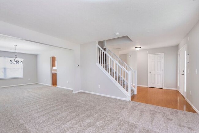 Building Photo - 4 Bedroom with a 3 Car Garage in Zionsvill...