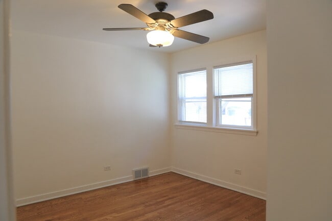 Building Photo - 3734 Morton Ave
