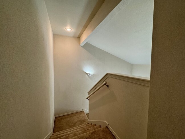 Building Photo - Spacious 3-Bedroom Duplex Located within C...