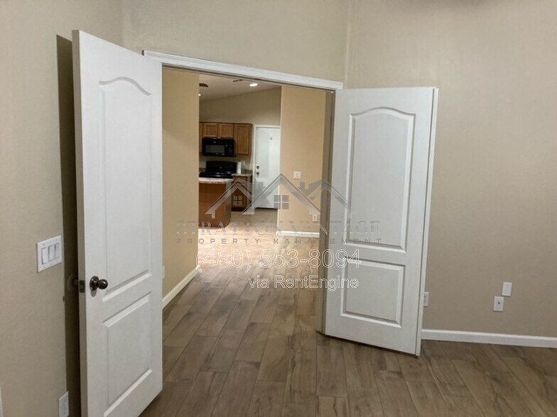 Building Photo - 4445 E Amarillo Dr