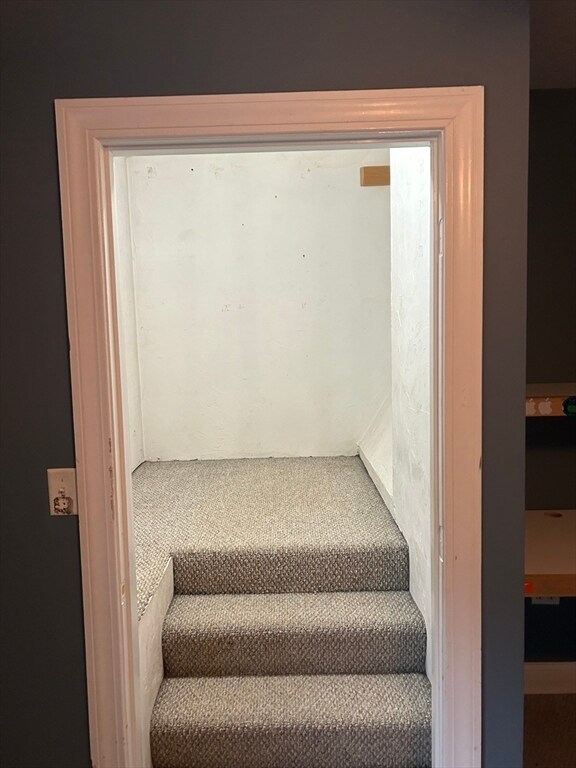 Building Photo - 31 Wellington St