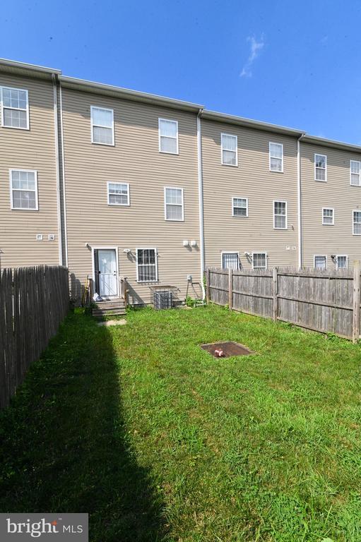 Building Photo - 5129 D St SE