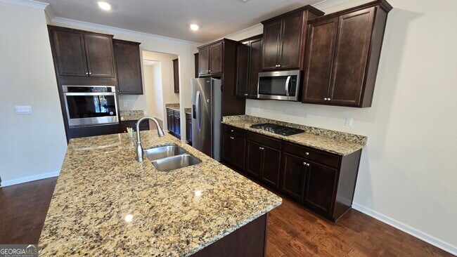 Building Photo - 13106 Vista Dr SE