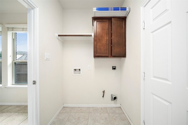 Building Photo - 4719 Coldstream Ct