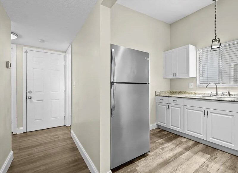 Building Photo - 5720 Gallatin Ln