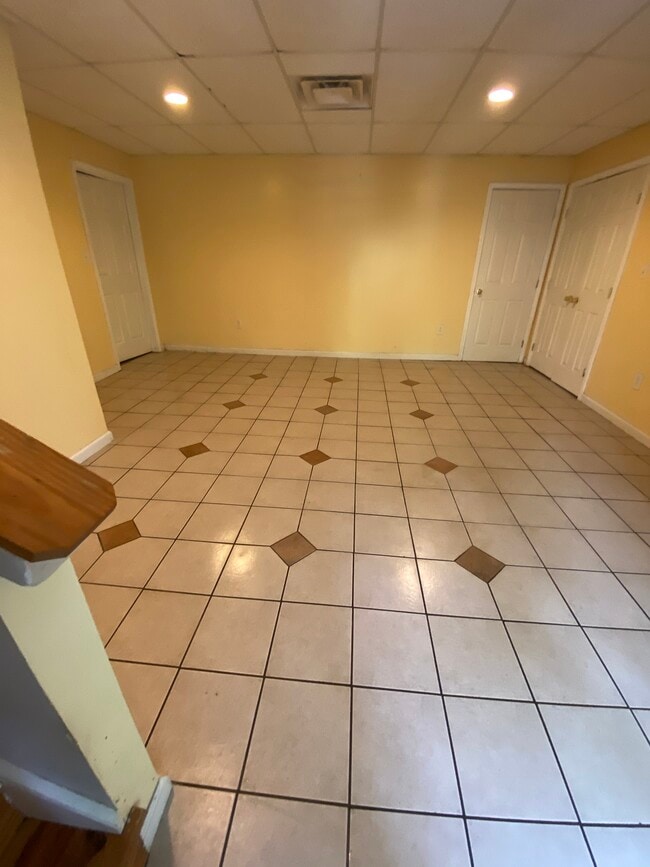 Building Photo - 2261 Capehart Cir NE