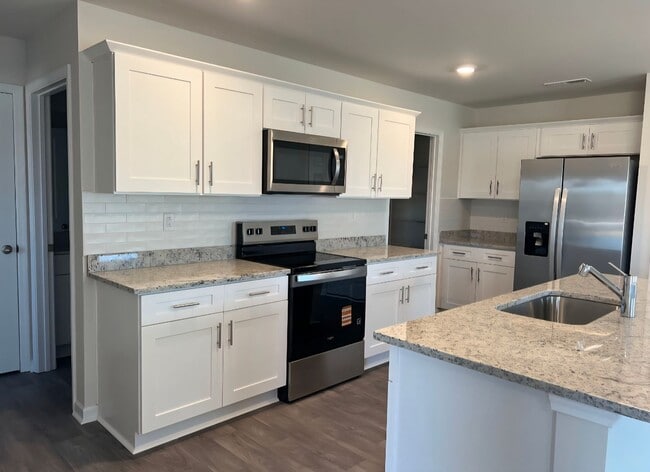 Building Photo - NEW CONTRUCTION!  Available for Immediate Move in!