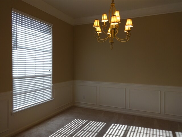 Building Photo - 3035 Five Oaks Ln
