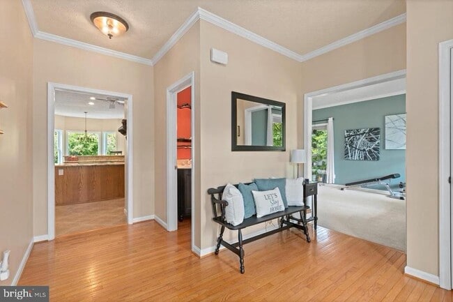 Building Photo - 22388 Deerpath Ct