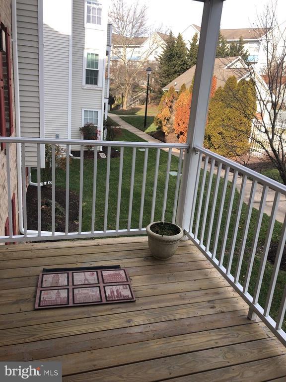 Building Photo - 6320 Bayberry Ct