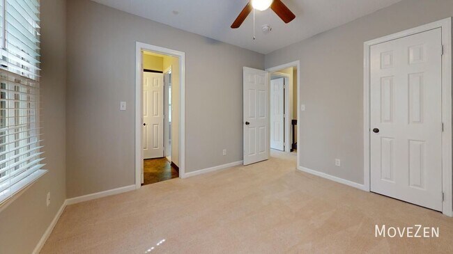 Building Photo - 726 Braniff Dr Cary, NC 27513 Semi Private...