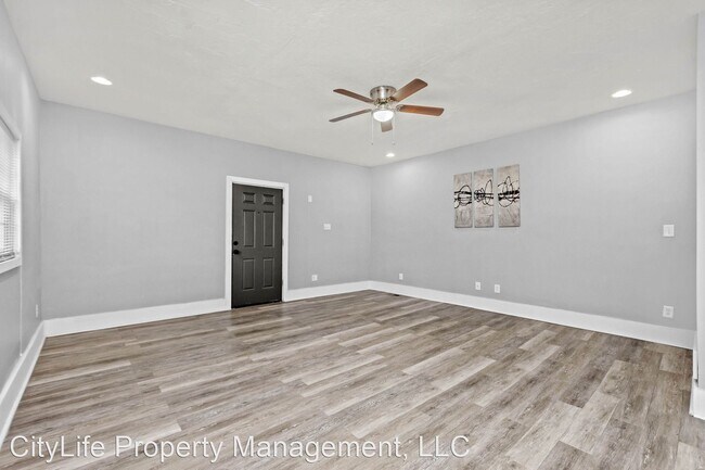 Building Photo - 3 br, 2.5 bath House - 32 Adrian Street