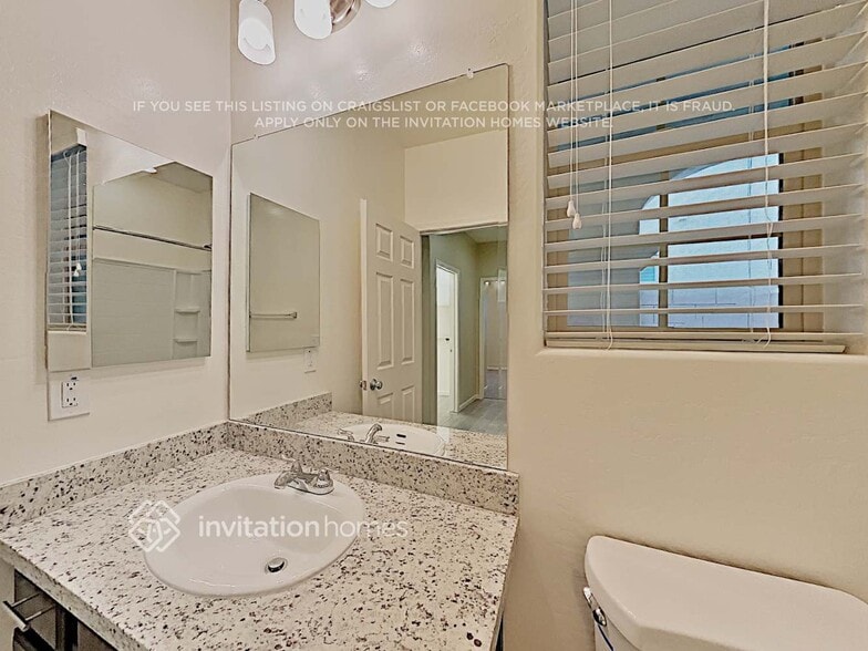 Building Photo - 20243 W Hadley St