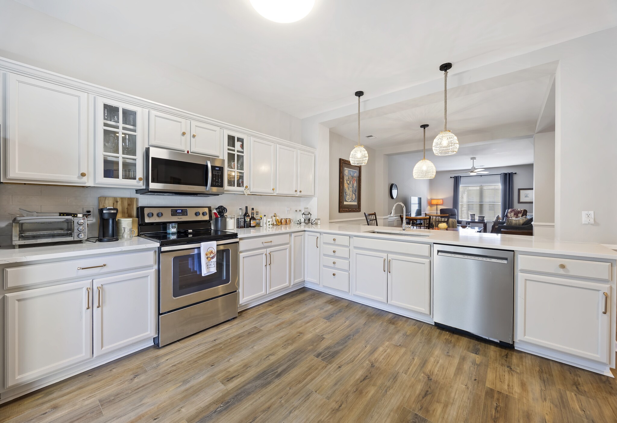 Kitchen with Breakfast Bar - 4 Jib Sail Ct