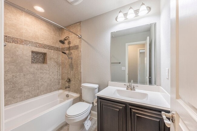 Building Photo - 1008 Snowbird Dr