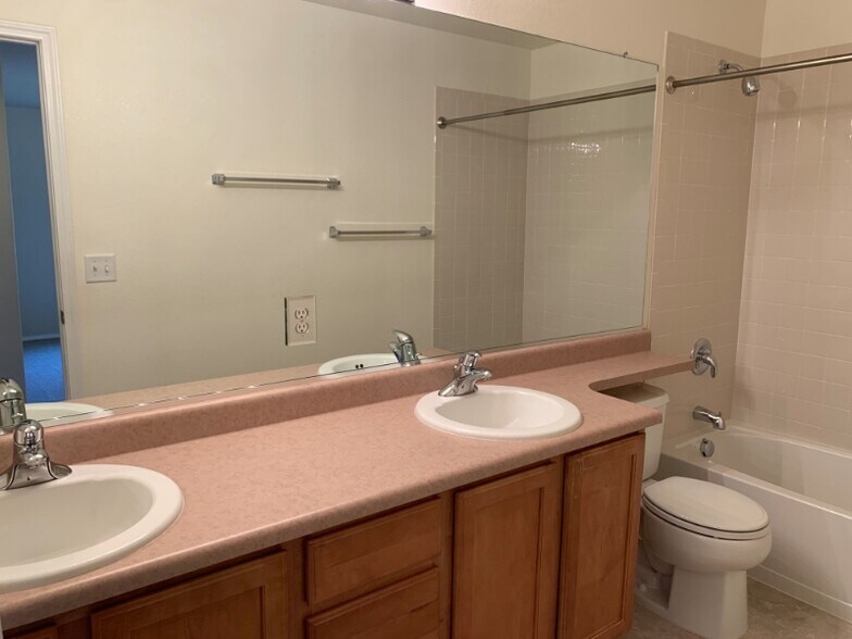 Building Photo - 2239 Fossil Creek Pkwy