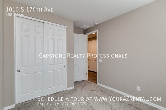 Building Photo - 1010 S 176th Ave