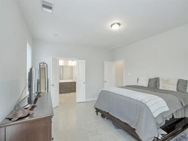 Building Photo - 4506 Painted Bunting Ln