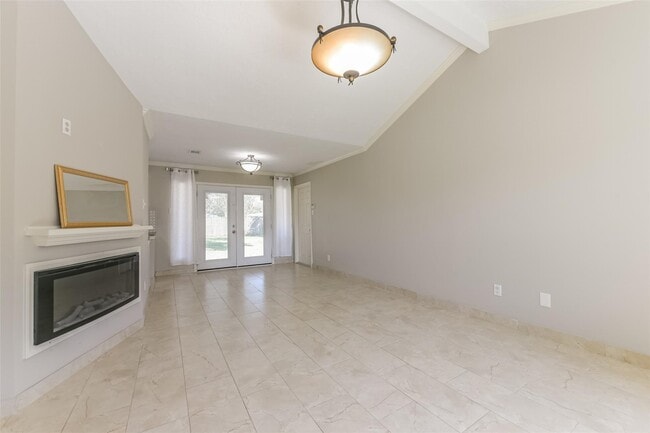 Building Photo - 2502 Drummer Dr