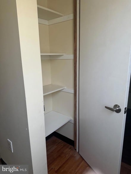 Building Photo - 2101 Cedar Run Dr