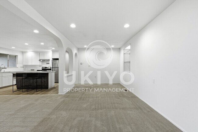 Building Photo - 6809 Colton Blvd