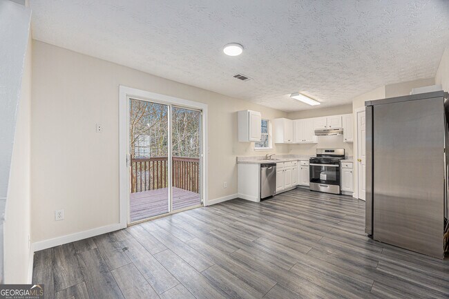 Building Photo - 429 Village Bluff Dr