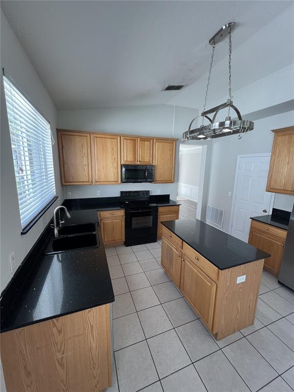 Building Photo - 8436 Greenbank Blvd