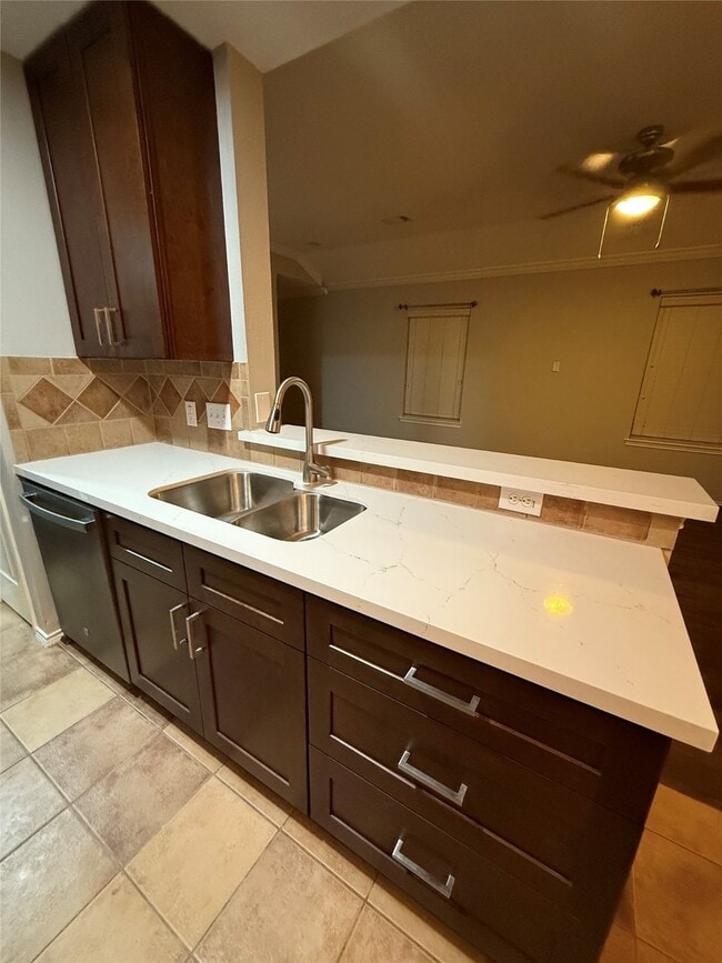 Building Photo - 10226 Antelope Alley