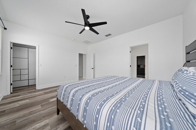 Building Photo - 2591 Seagirt Wy