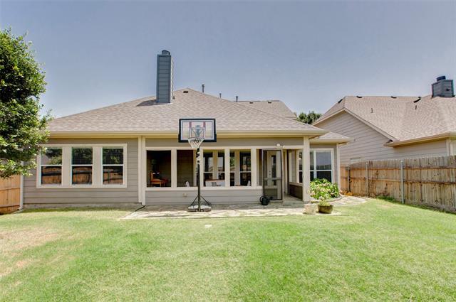 Building Photo - 9720 Colonywood Dr