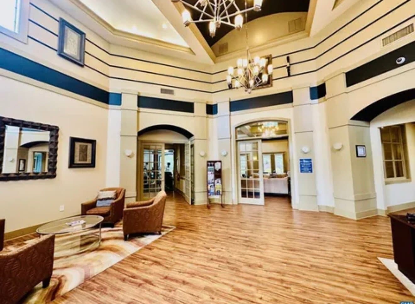 Building Photo - 190 Yellowstone Dr