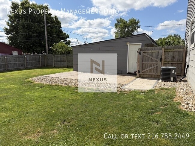 Building Photo - 6475 Sandfield Dr